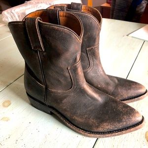 Frye Billy short booties